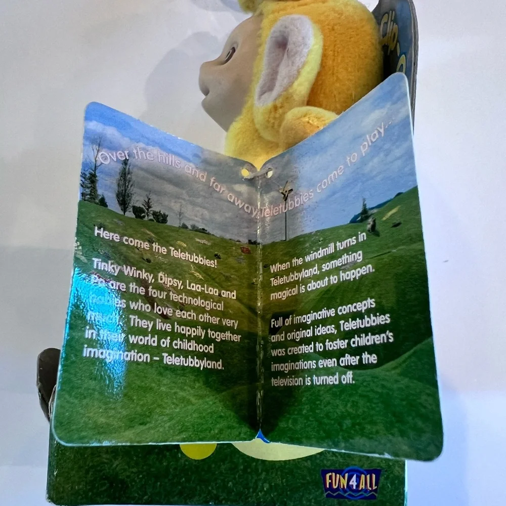 Laa-Laa Yellow Teletubbies Vintage Clip on in original packaging & tags